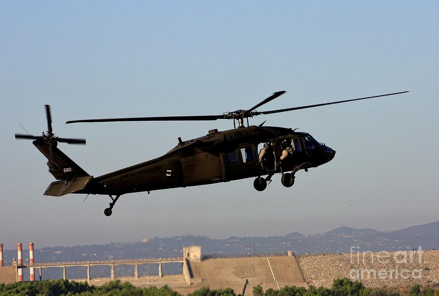 UH-60 Black Hawk Photograph by Tommy Anderson