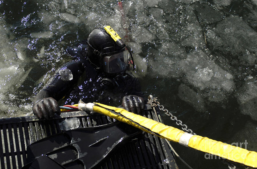 U.s. Navy Diver Gets Ready To Start Photograph by Stocktrek Images