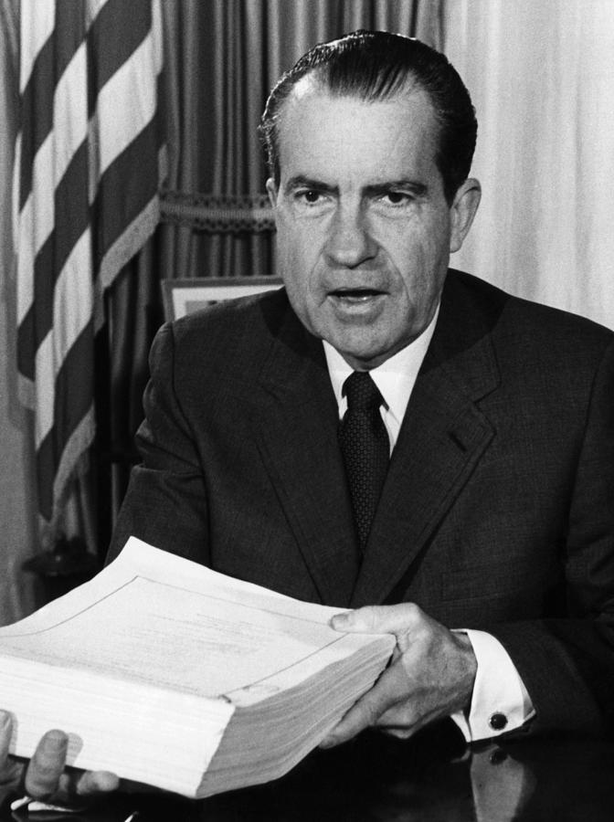 U.s. President Richard Nixon Photograph by Everett - Fine Art America