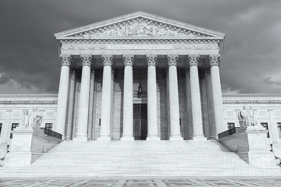US Supreme Court Building VIII Photograph by Clarence Holmes