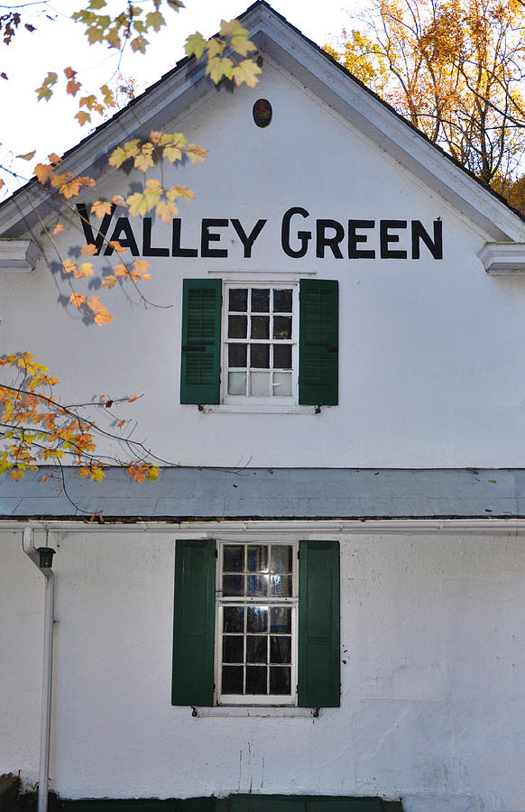 Valley Green Inn - Side View Photograph by Bill Cannon