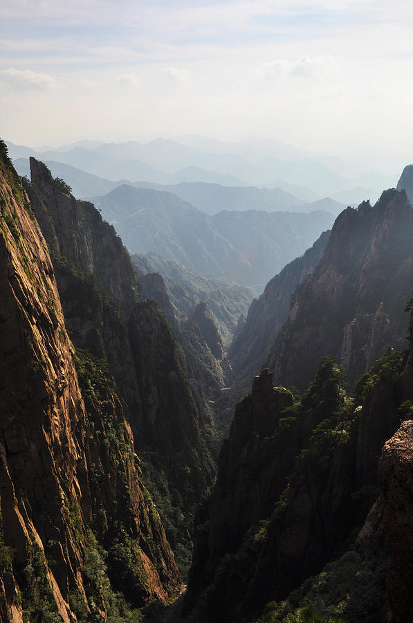 Valley in Huangshan Photograph by Jason Chu