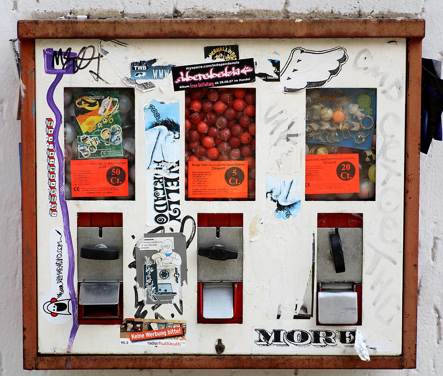 Vending Machine Photograph by David Harding