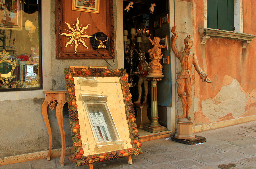 Venice Antique Shop Photograph by Andrew Fare