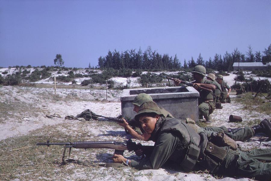 History Photograph - Vietnam War-tet Offensive. Battle by Everett