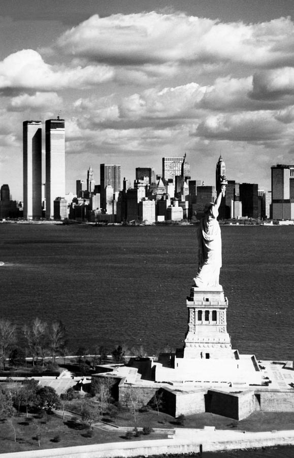 New York City Photograph - View Of Manhattan, The Statue by Everett