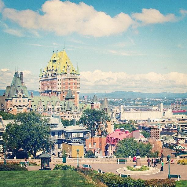 Ville De Quebec Photograph by Jeff Rogerson