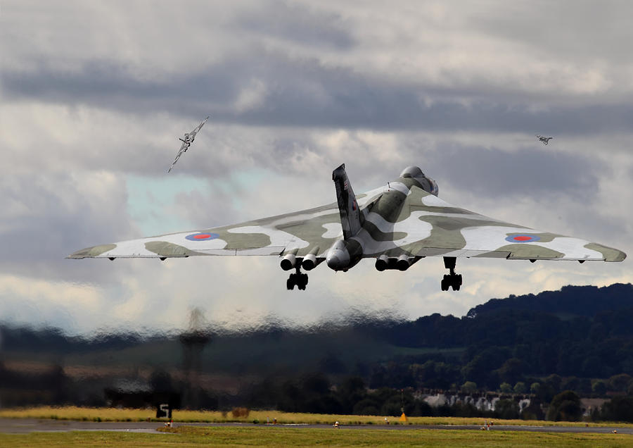 Vulcan QRA Launch Photograph by Pat Speirs