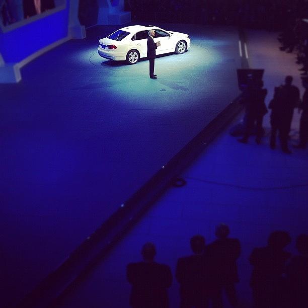 Naias Photograph - Vw Americas Chief On Stage With The by Mark W.  Smith