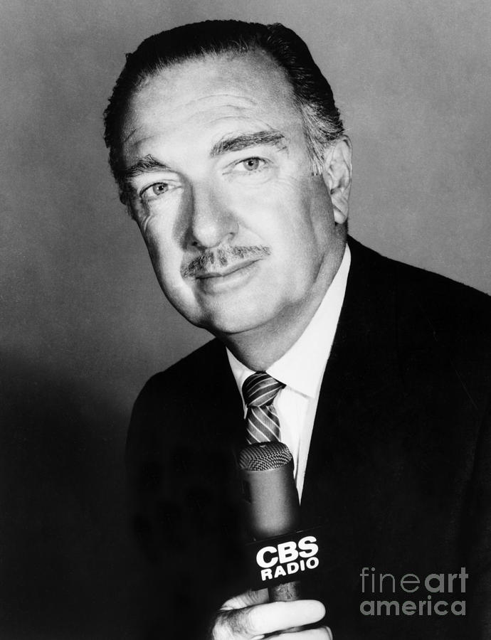 Walter Cronkite (1916-2009) Photograph by Granger - Fine Art America