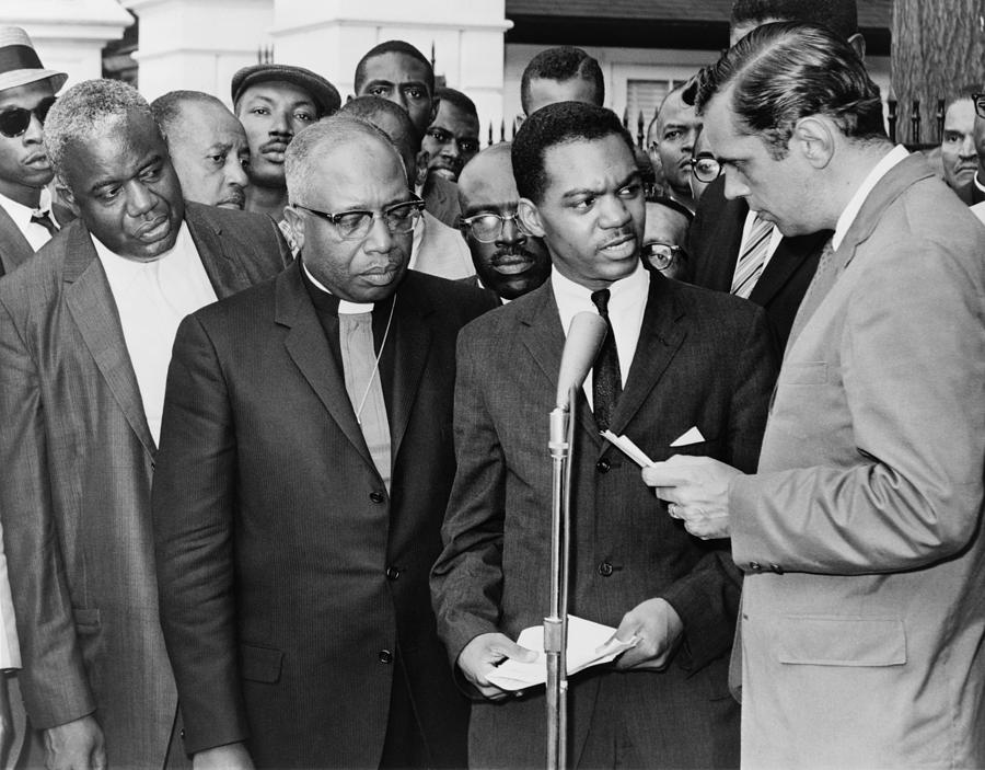 Walter Fauntroy Second From Right Photograph by Everett | Fine Art America