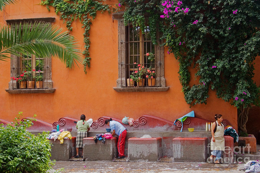 Washer Women - Mexico Photograph by Craig Lovell
