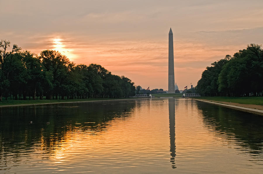 Washington Monument Photograph - Washington Monument at Dawn by Jim Moore