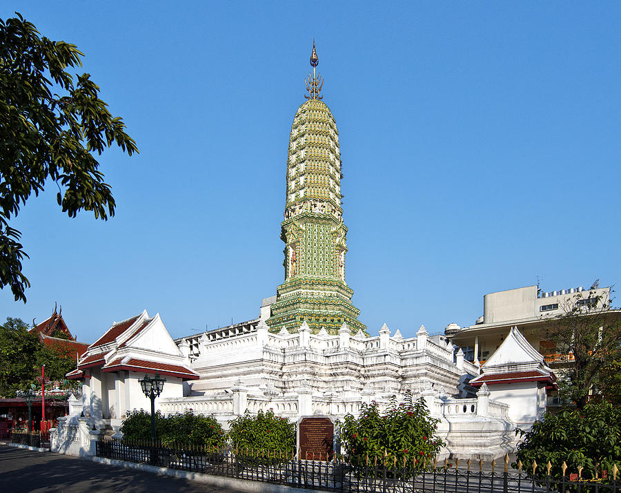 Wat Ratchaburana Ratchaworawiharn Phra Buddha Pagoda Dthb1005 Photograph
