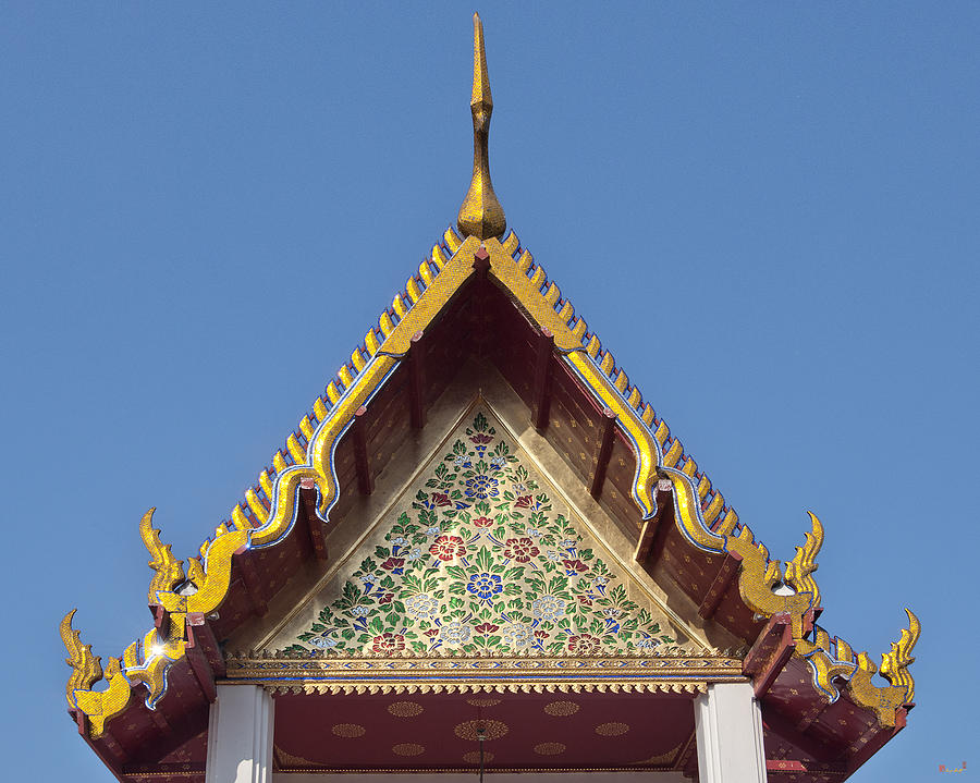 Wat Thewarat Kunchorn Small Wiharn Gable DTHB291 Photograph by Gerry Gantt