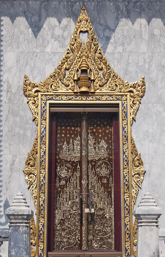 Wat Tri Thotsathep Ubosot Door DTHB1267 Photograph by Gerry Gantt
