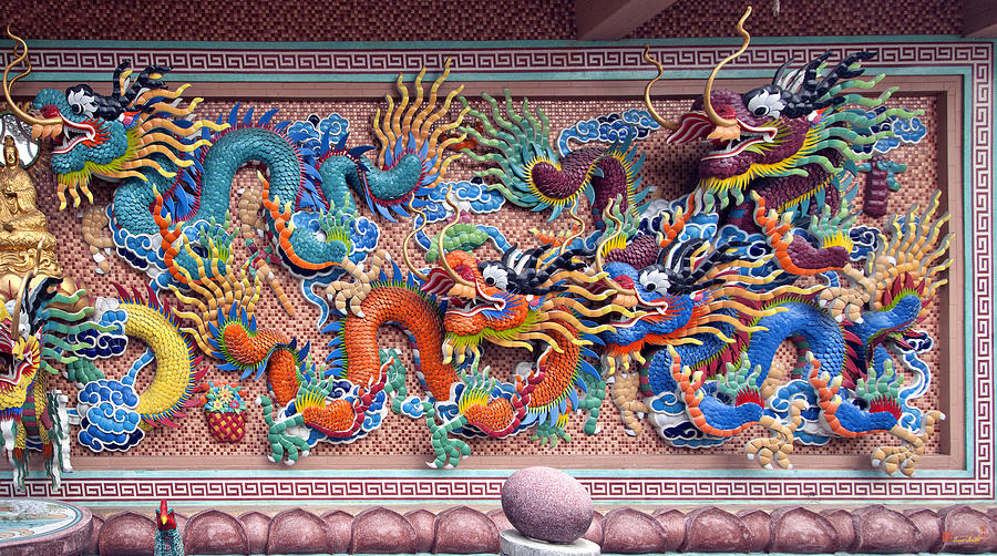 Wat Uphai Rat Bamrung Dancing Dragon Diorama Dthb1097 Photograph