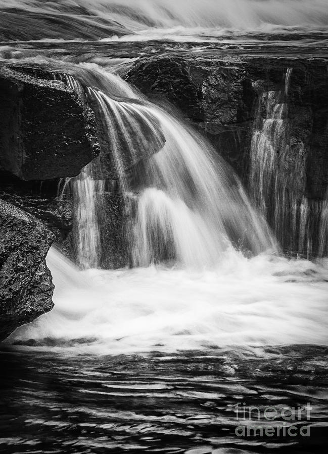 Waterfall Detail Reedy River Photograph by David Waldrop