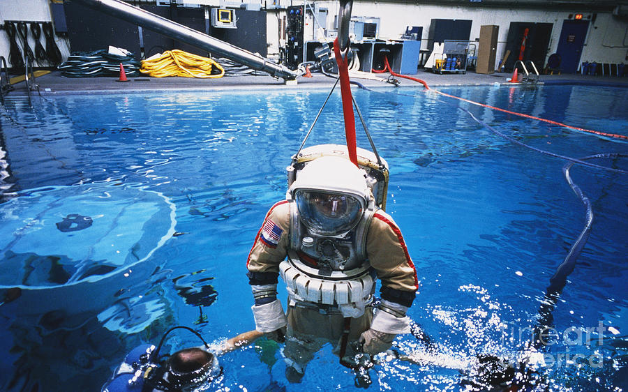 Weightless Environment Training Photograph by Science Source