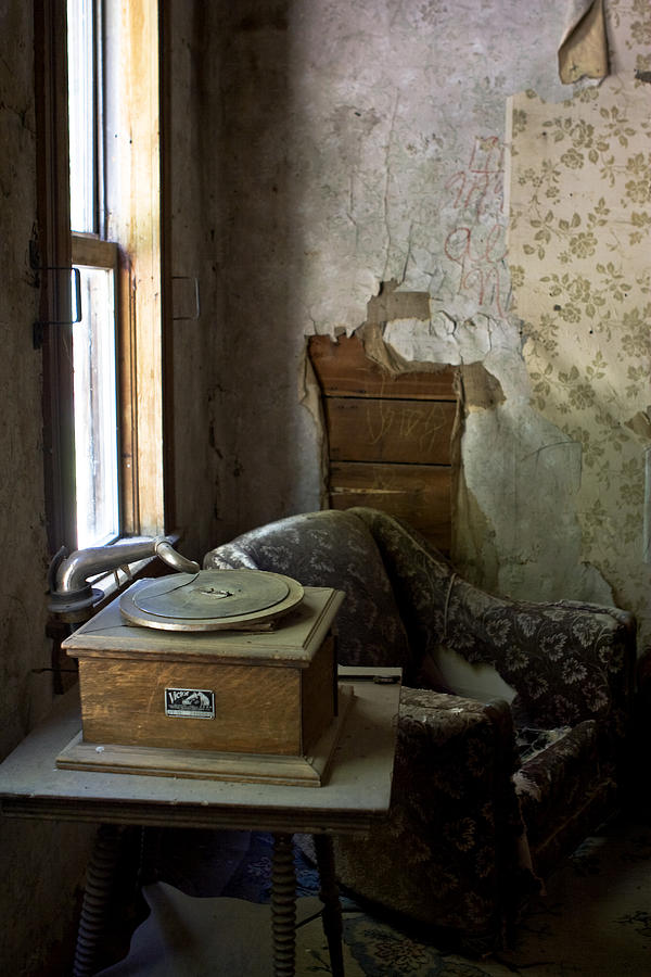 Record Player Photograph - Where Music Was Played by Lorraine Devon Wilke