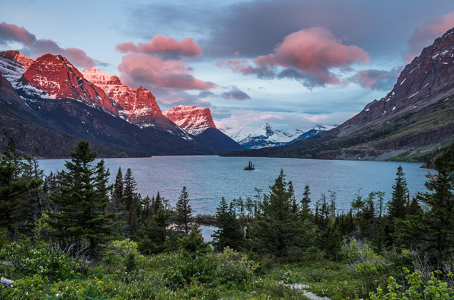 Wild Goose Island Overlook at Dawn Photograph by Greg Nyquist