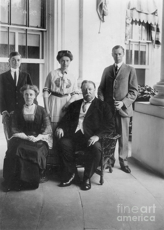 Portrait Photograph - William Howard Taft Family by Granger