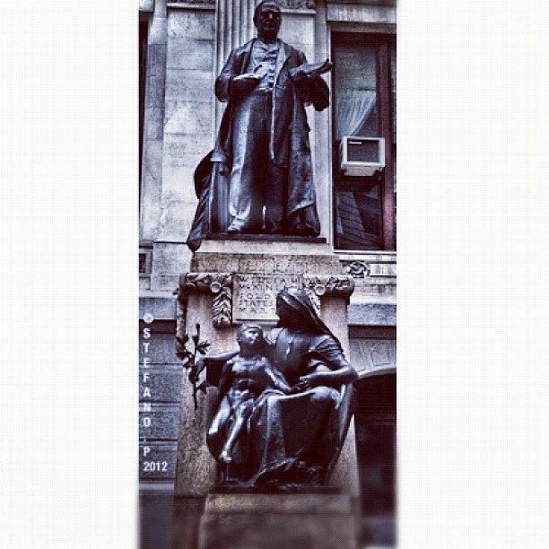 Hdri Photograph - William Mckinley Statue Philadelphia by Stefano Papoutsakis