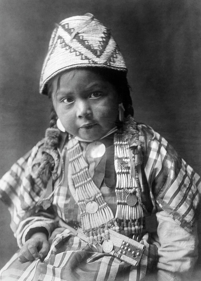Wishram Girl 1909 Photograph by Granger