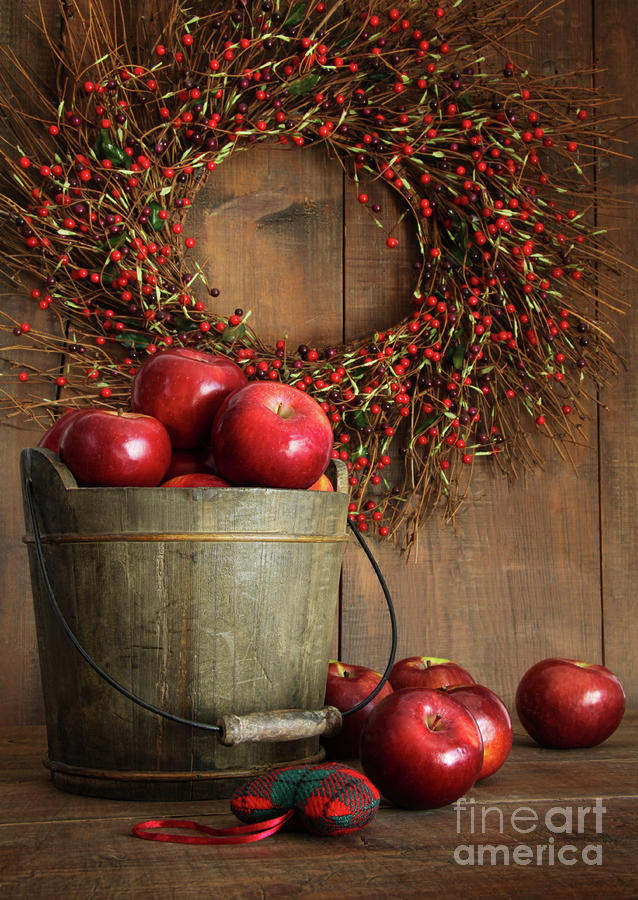 Fall Photograph - Wood bucket of apples for the holidays by Sandra Cunningham