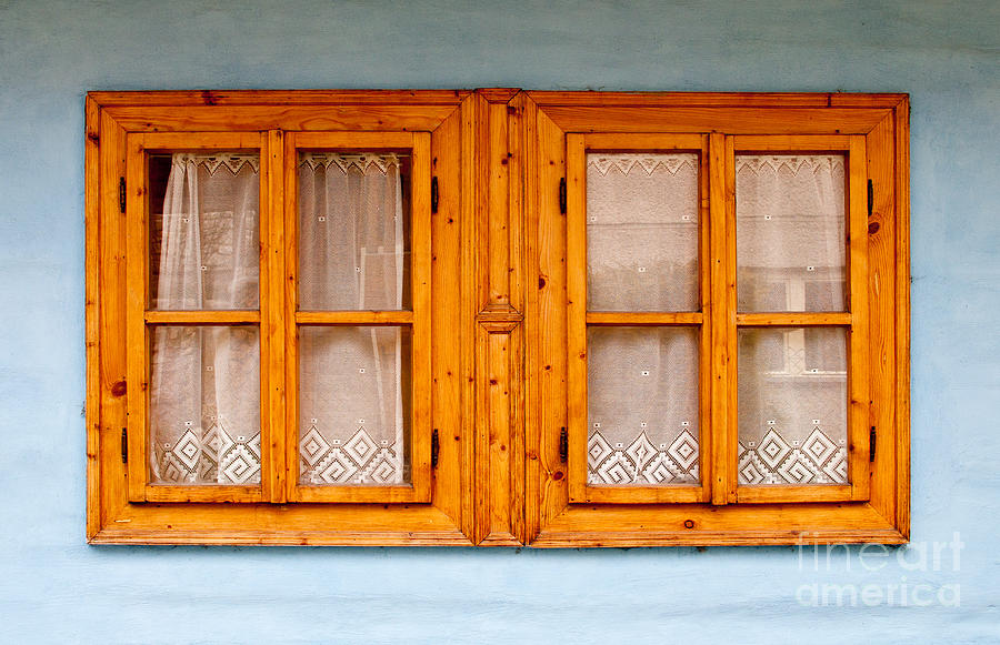 Wooden windows Photograph by Les Palenik