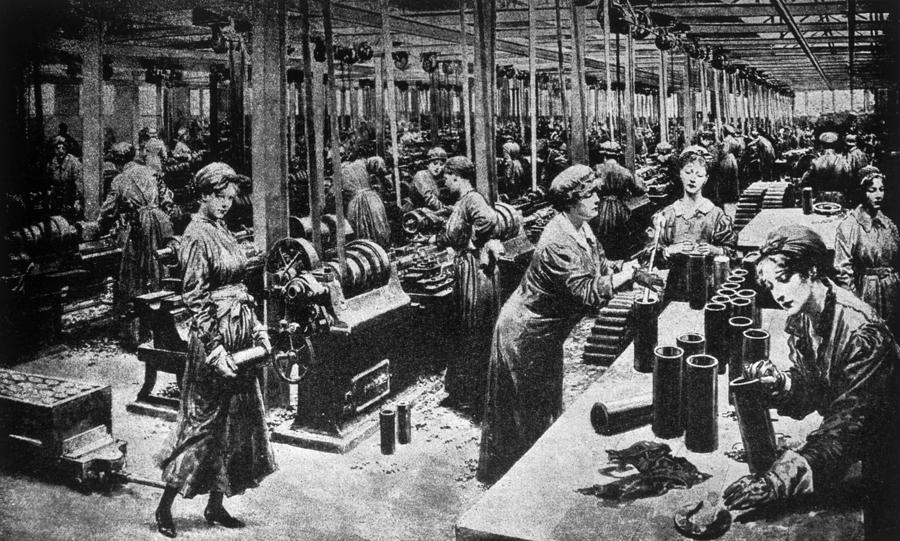 World War I, Women Working In A British Photograph by Everett - Fine ...