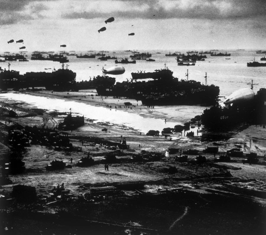 1940s Photograph - World War II, Allied Ships Landing by Everett