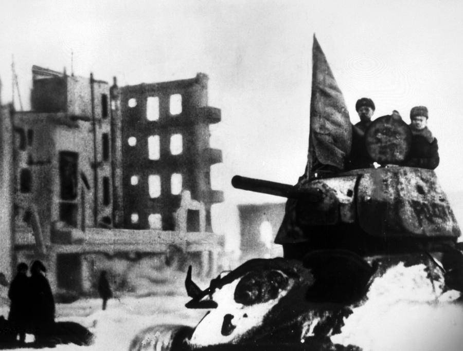 World War II, Russian Winter Offensive Photograph by Everett - Fine Art ...