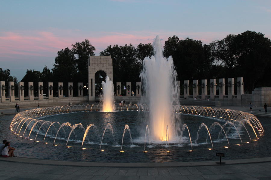 WWII Memorial at sunset Photograph by Craig Vargas - Fine Art America