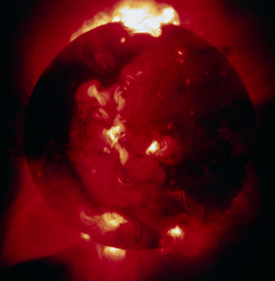 Sun Photograph - X-ray Image Of The Whole Sun by Jisaslockheed