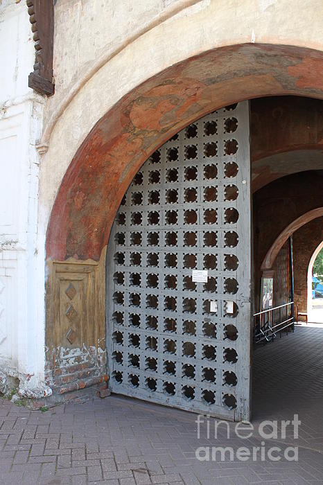 Evgeny Pisarev - Ancient gate