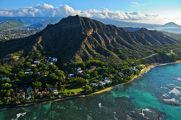 Diamond Head Crater, Hawaii by Vito Palmisano