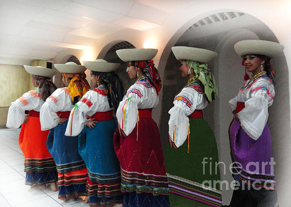 Al Bourassa - Ethnic Ecuadorian Dancers