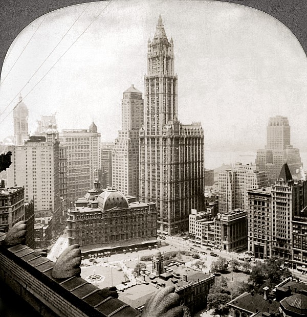 Woolworth Building, 1920s by Granger