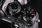 Digital Slr Camera #1 Photograph by Science Photo Library
