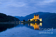 Eileen Donan Castle #3 Photograph by Bill Bachmann