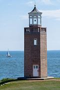 Avery Point Lighthouse Photograph by Kirkodd Photography Of New England