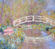 Bridge in Monet's Garden Painting by Claude Monet