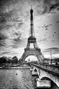 Bridge to the Eiffel Tower Photograph by John Wadleigh Bridge to the Eiffel Tower Photograph by John Wadleigh
