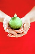 Christmas Tree Bauble Photograph by Science Photo Library