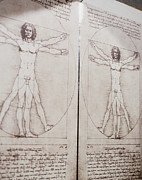 Da Vinci Artwork In Mirror To Show Mirror Script Photograph by Science Photo Library