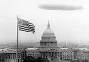 Graf Zeppelin Over Washington Dc Photograph by Science Photo Library