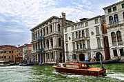 Hightailing it up the Grand Canal Photograph by Brenda Kean