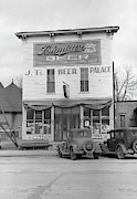 Iowa Beer Palace, 1940 Photograph by Granger