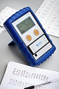 Lateral Flow Test Device Reader Photograph by Science Photo Library